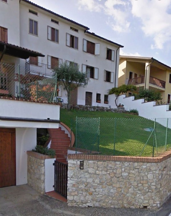 casa indipendente in vendita a Schio in zona Poleo