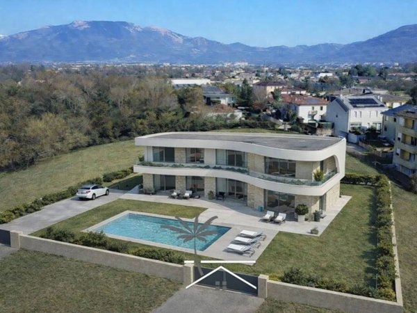 casa indipendente in vendita a Schio