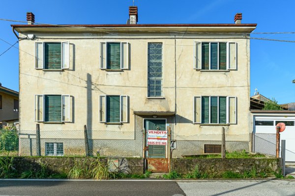 casa indipendente in vendita a Schio in zona Giavenale