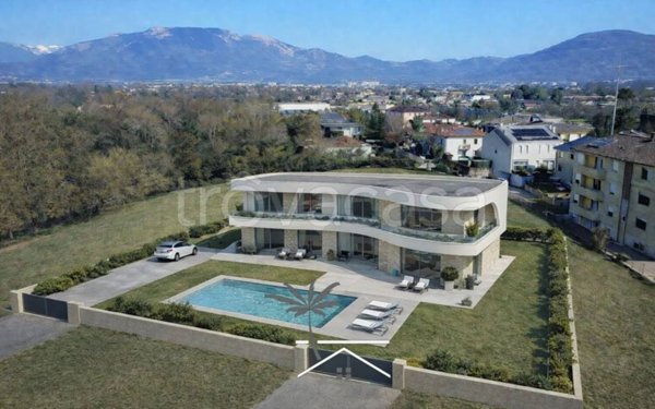 casa indipendente in vendita a Schio