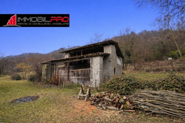 casa indipendente in vendita a Schio in zona Monte Magrè