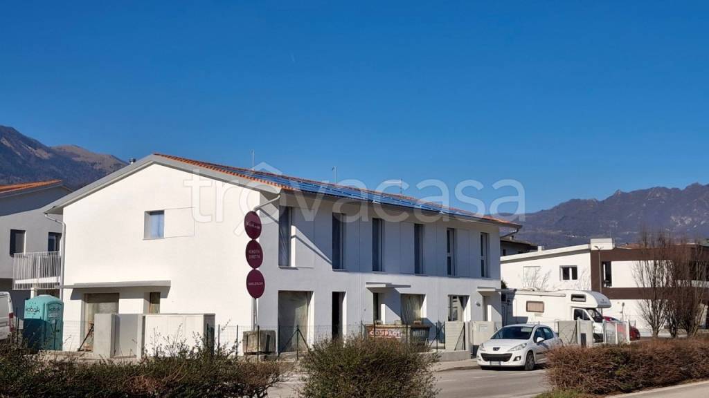 casa indipendente in vendita a Schio in zona Magrè