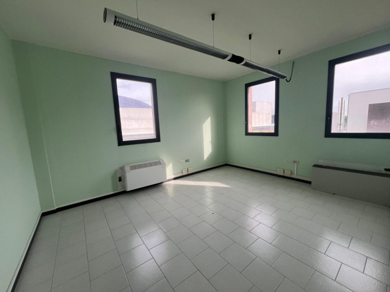ufficio in vendita a Schio