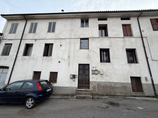 casa indipendente in vendita a Schio