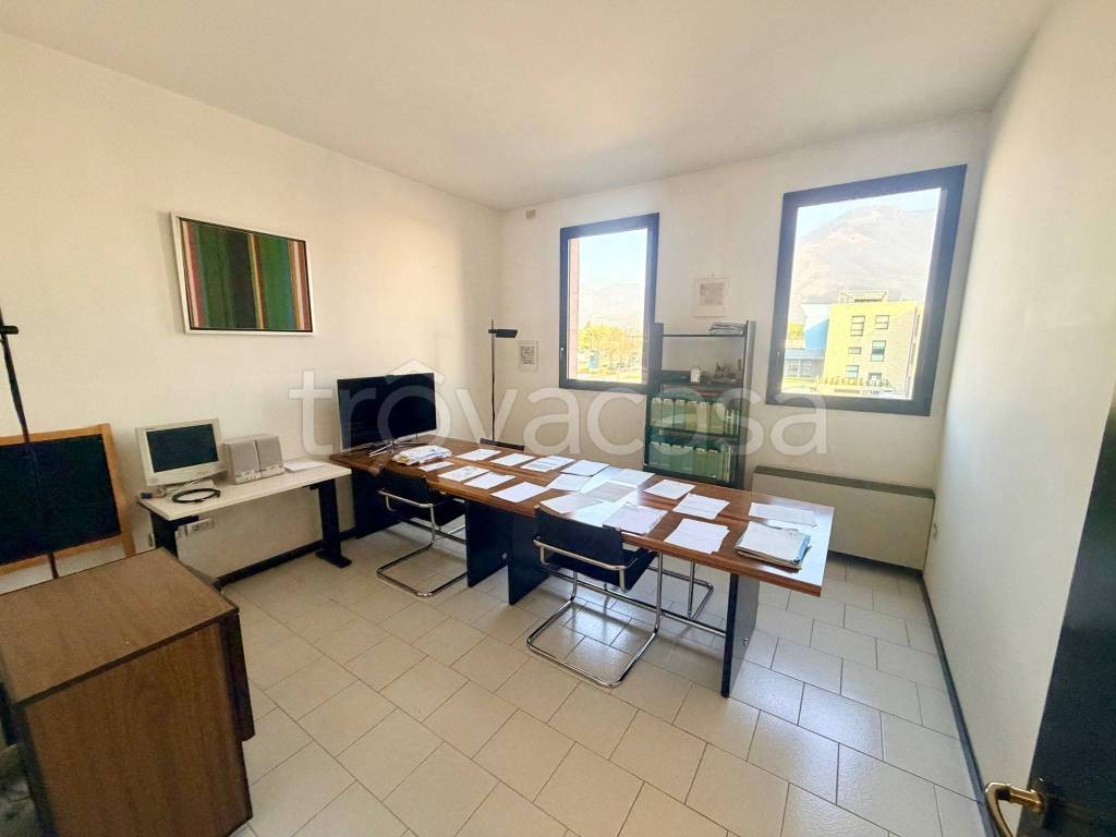 appartamento in vendita a Schio in zona Vegri