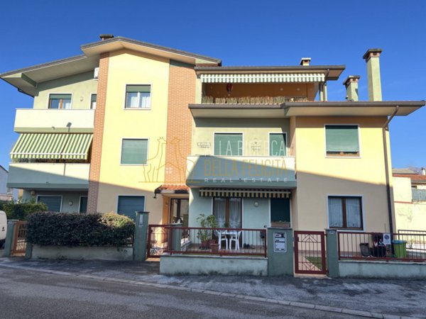 appartamento in vendita a Schio in zona Santa Croce