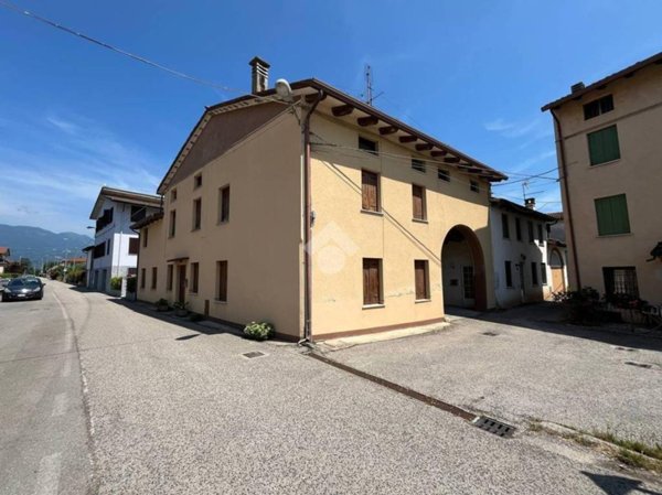 casa indipendente in vendita a Schio