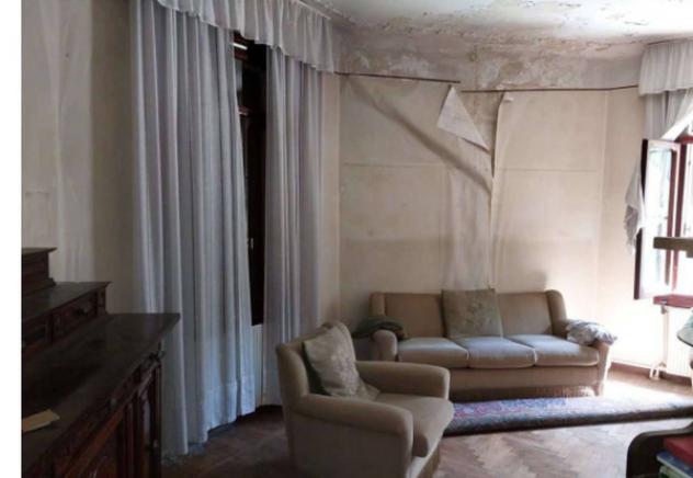 appartamento in vendita a Schio in zona Magrè