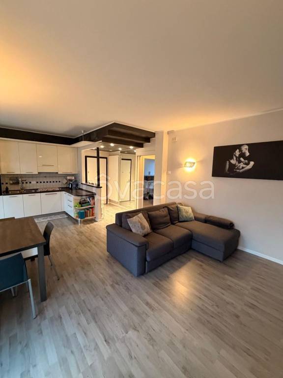 appartamento in vendita a Schio in zona Magrè