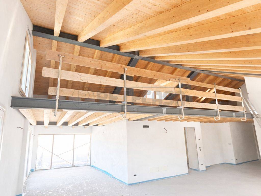 appartamento in vendita a Schio