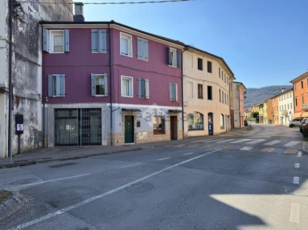 casa indipendente in vendita a Schio in zona Magrè