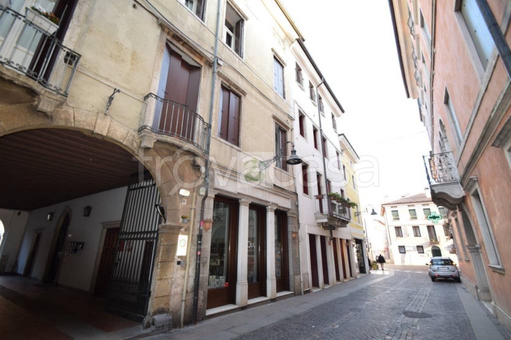 appartamento in vendita a Schio