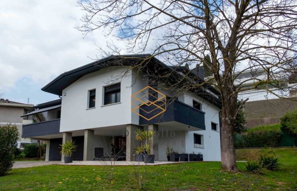 casa indipendente in vendita a Schio