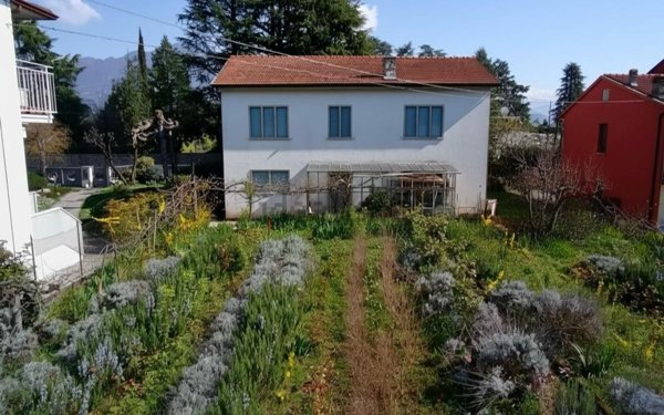 casa indipendente in vendita a Schio in zona Magrè