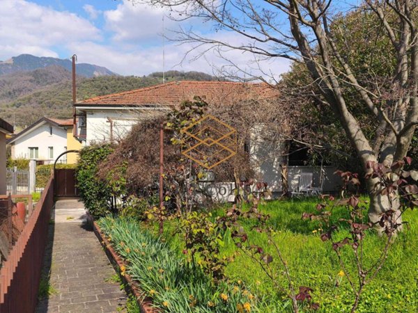 casa indipendente in vendita a Schio