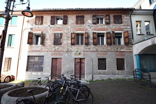 casa indipendente in vendita a Schio