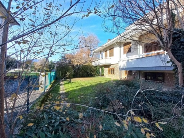 casa indipendente in vendita a Schio in zona Santa Croce