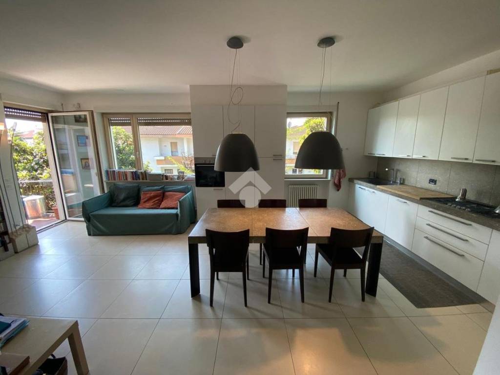 appartamento in vendita a Schio in zona Santa Croce