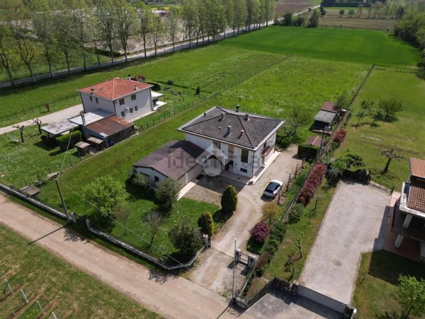 casa indipendente in vendita a Schio in zona Giavenale