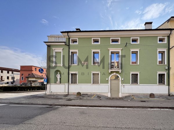 appartamento in vendita a Schio