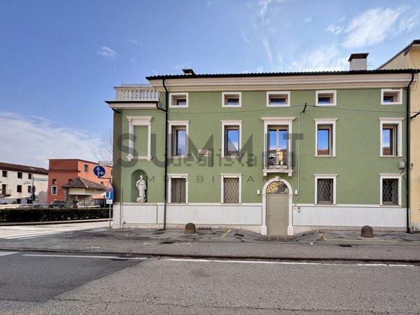 appartamento in vendita a Schio