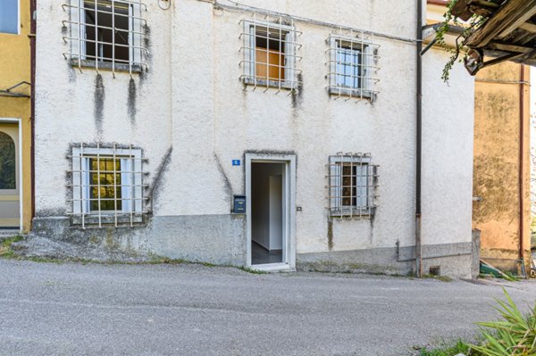 casa indipendente in vendita a Schio in zona Piane