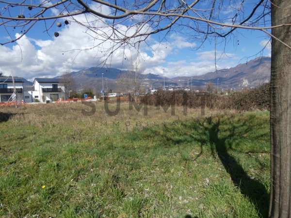 casa indipendente in vendita a Schio in zona Magrè