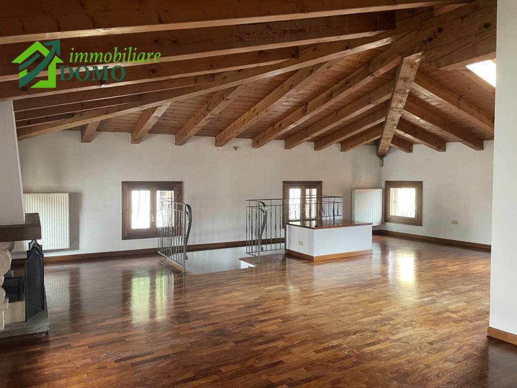 appartamento in vendita a Schio