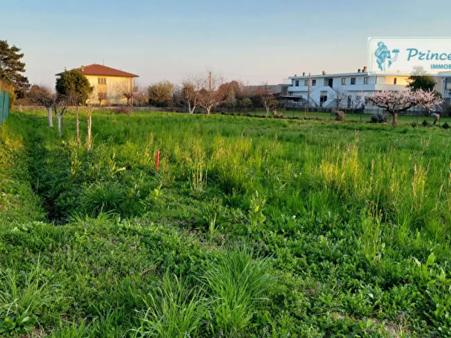 terreno edificabile in vendita a Schio in zona Santa Croce