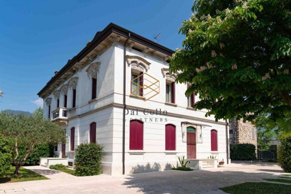 casa indipendente in vendita a Schio