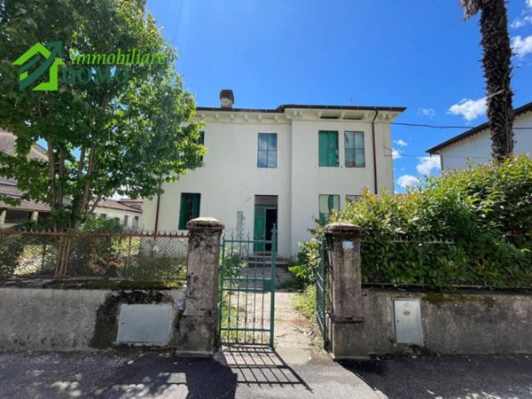 casa indipendente in vendita a Schio in zona Monte Magrè