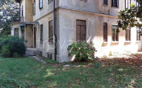 appartamento in vendita a Schio in zona Magrè
