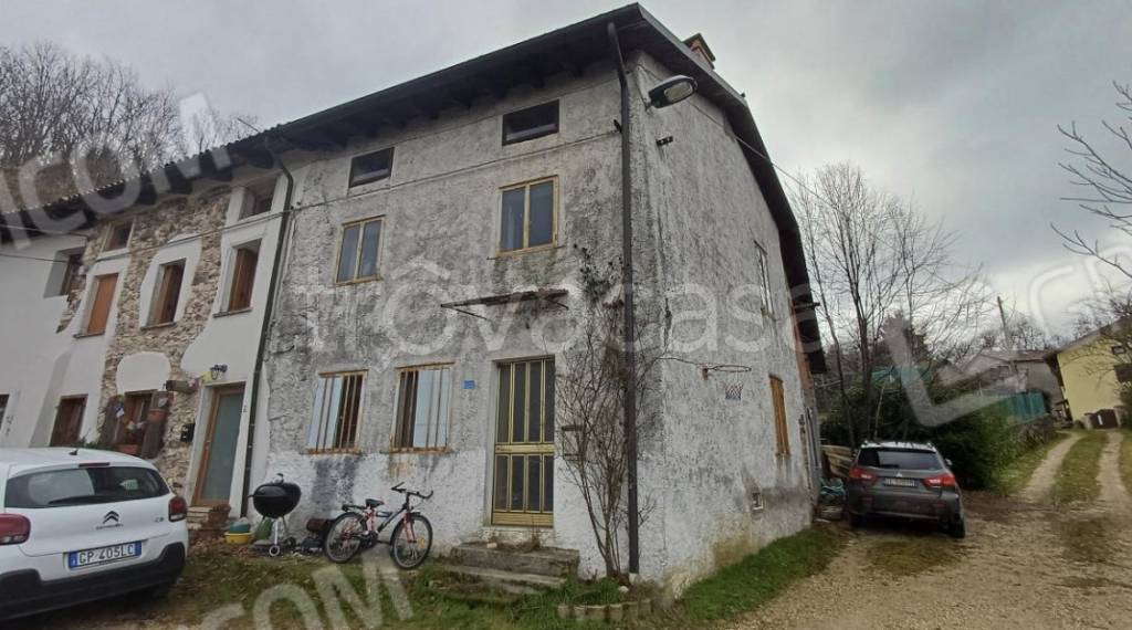 casa indipendente in vendita a Schio