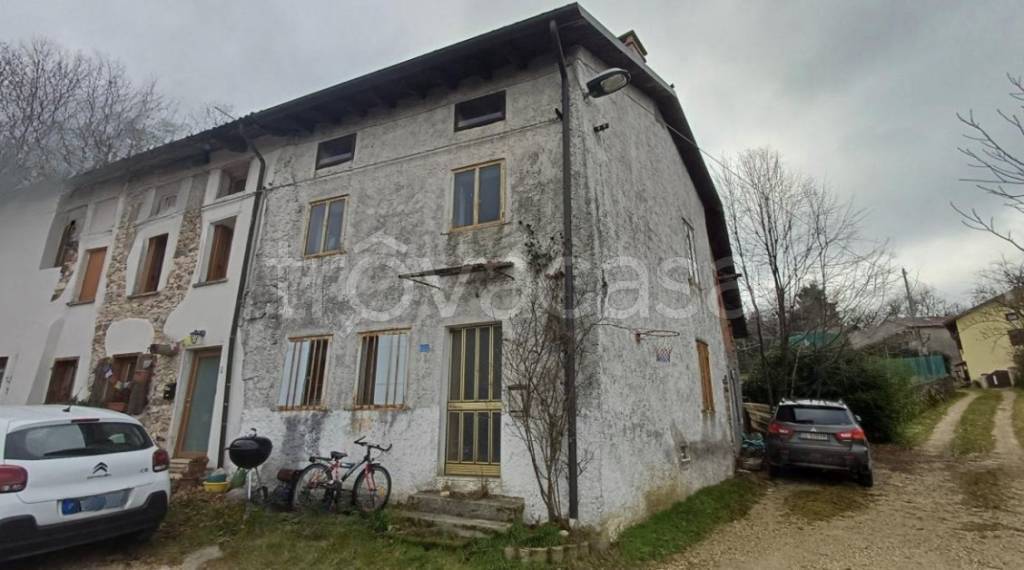 casa indipendente in vendita a Schio