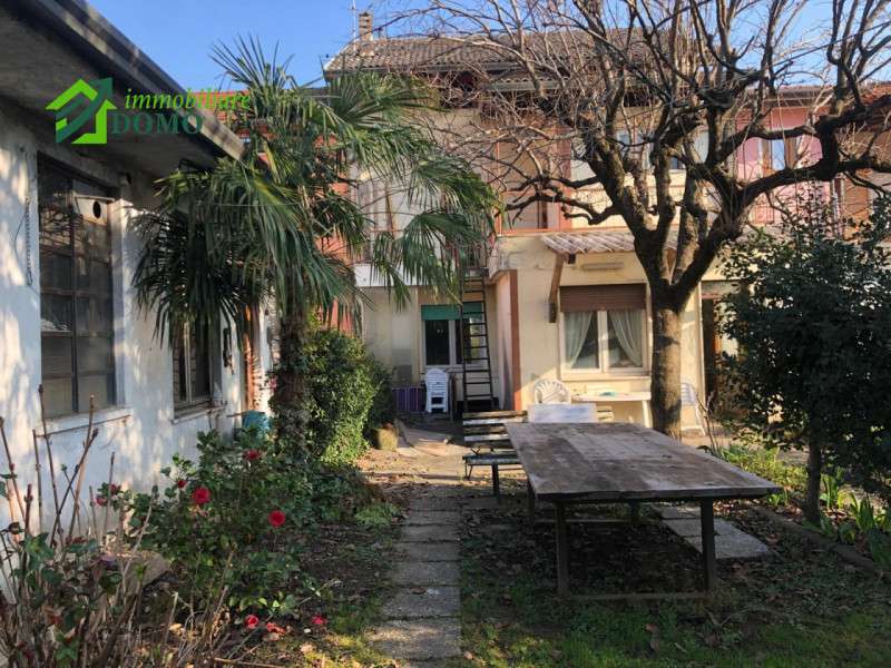 casa semindipendente in vendita a Schio