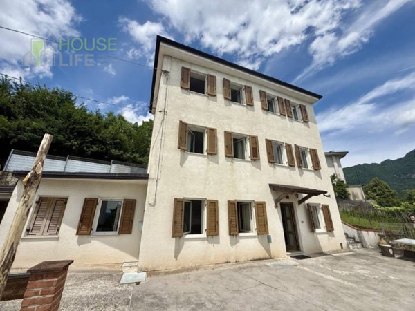 casa indipendente in vendita a Schio in zona Tretto