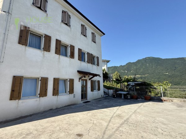 casa indipendente in vendita a Schio in zona Tretto