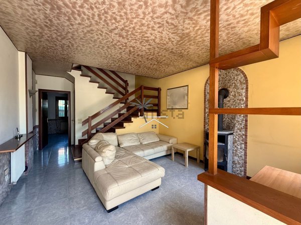 casa indipendente in vendita a Schio in zona Tretto