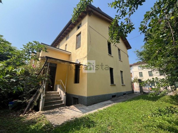 casa indipendente in vendita a Schio in zona Poleo