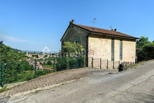 casa indipendente in vendita a Schio in zona Poleo
