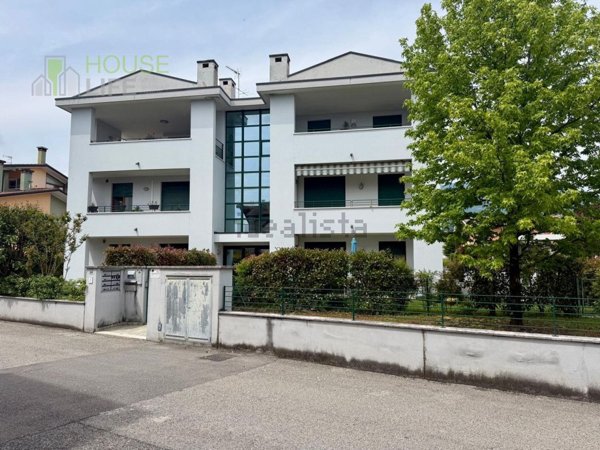 appartamento in vendita a Schio in zona Santa Croce