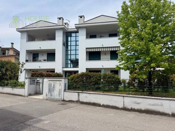appartamento in vendita a Schio in zona Santa Croce