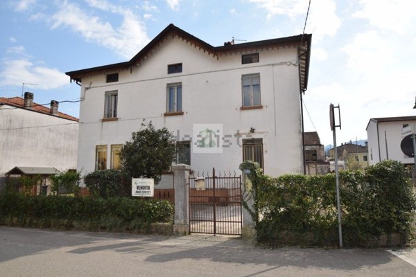 appartamento in vendita a Schio in zona Santa Croce