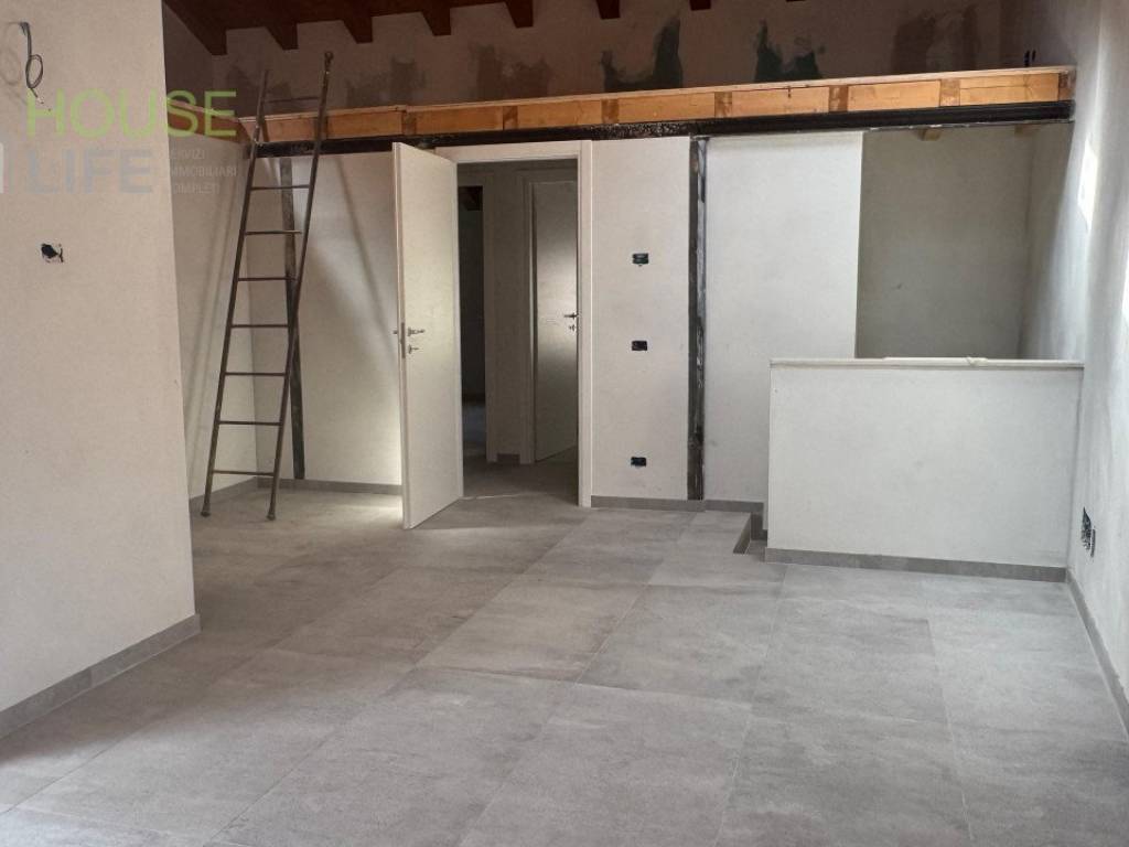 casa semindipendente in vendita a Schio in zona Monte Magrè