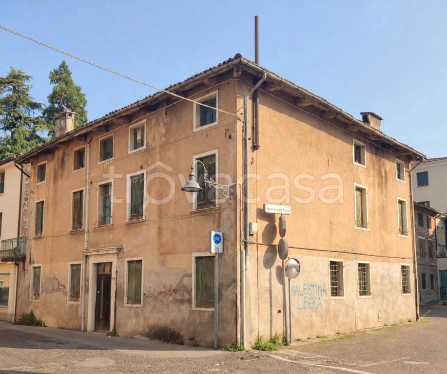 casa indipendente in vendita a Schio