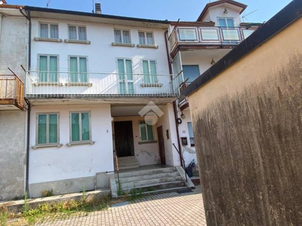 casa indipendente in vendita a Schio in zona Poleo