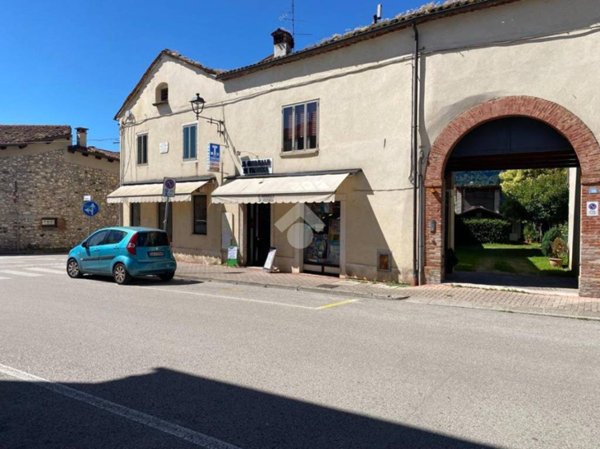 appartamento in vendita a Schio in zona Magrè