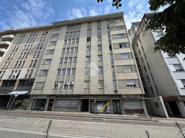 ufficio in vendita a Schio