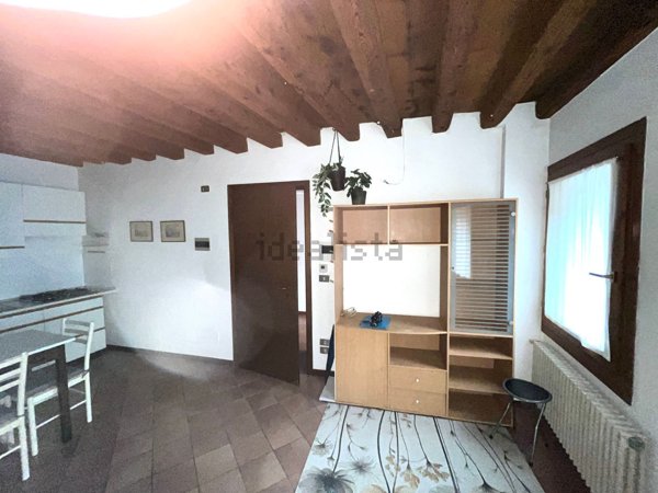 appartamento in vendita a Schio in zona Monte Magrè