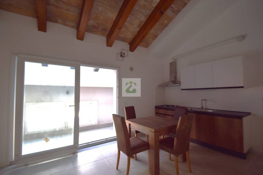 appartamento in vendita a Schio in zona Monte Magrè